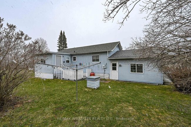 4 Otterdale Cres, House other with 2 bedrooms, 1 bathrooms and 2 parking in Smiths Falls ON | Image 39