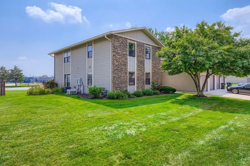 unit-a-5820 Wilshire Ct, Hanover Park, IL, 60133-0935 | Card Image