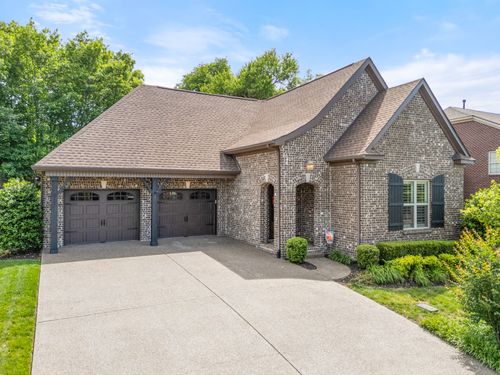1049 Vinings Blvd, Gallatin, TN, 37066-3078 | Card Image