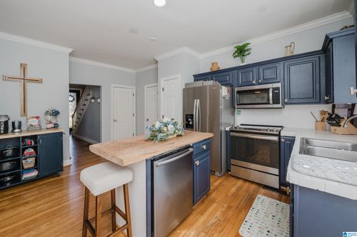 1555 Bent River Cir, VESTAVIA HILLS, AL, 35216-5394 | Card Image