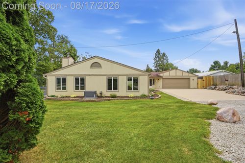 10286 7 Mile Rd, Northville, MI, 48167-9107 | Card Image