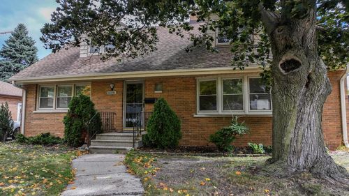7921 18th Avenue, Kenosha, WI, 53143 | Card Image