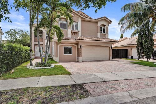 10762 Nw 71st St, Doral, FL, 33178-3754 | Card Image