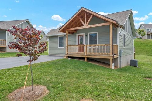 127-141 Pitts Way, Boone, NC, 28607-7874 | Card Image