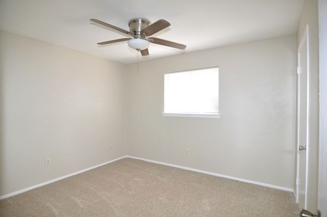 1007 Easy St, House other with 3 bedrooms, 2 bathrooms and null parking in Grapevine TX | Image 16