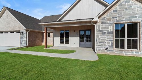 113 Bronco Dr, Texarkana, TX, 75503-5625 | Card Image