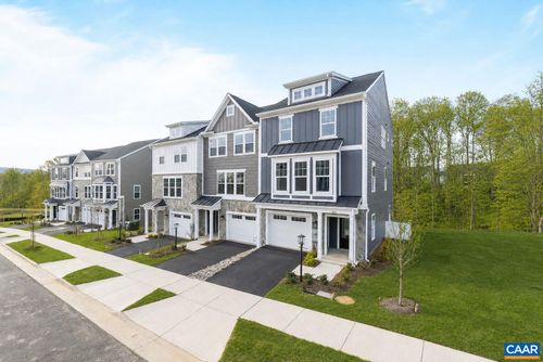 3044 Farrow Cir, CHARLOTTESVILLE, VA, 22901-3283 | Card Image