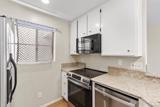 UNIT-127 - 7127 Camino Degrazia, Condo with 2 bedrooms, 2 bathrooms and 3 parking in San Diego CA | Image 7
