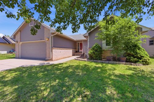 1918 N Stoney Point, Wichita, KS, 67212-6497 | Card Image