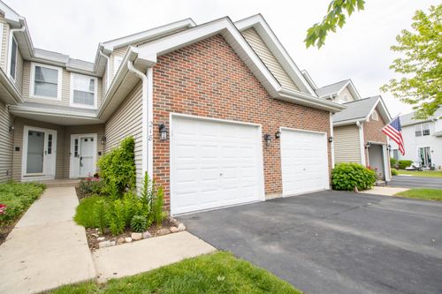 218 Partridge Ct, Algonquin, IL, 60102-1987 | Card Image