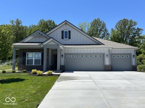 5668 Marlowe Creek Ln, Clayton, IN, 46118-8018 | Card Image