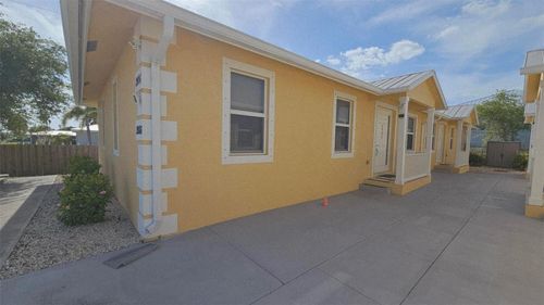 1986 Mississippi Ave, ENGLEWOOD, FL, 34224-5527 | Card Image