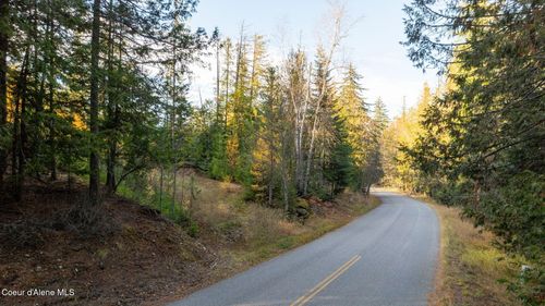 9816 Bottle Bay Rd, Sagle, ID, 83860-8039 | Card Image