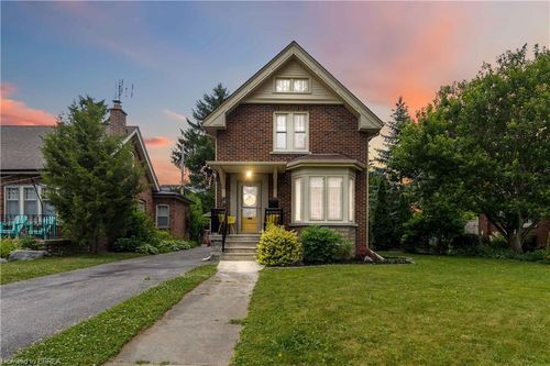 19 Lincoln Ave, Brantford, ON, N3T4S5 | Card Image