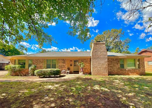 2050 S Elmwood Dr, Abilene, TX, 79605-5602 | Card Image