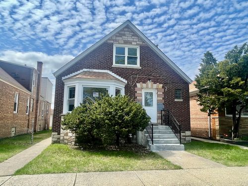 8312 S Phillips Ave, Chicago, IL, 60617-1930 | Card Image
