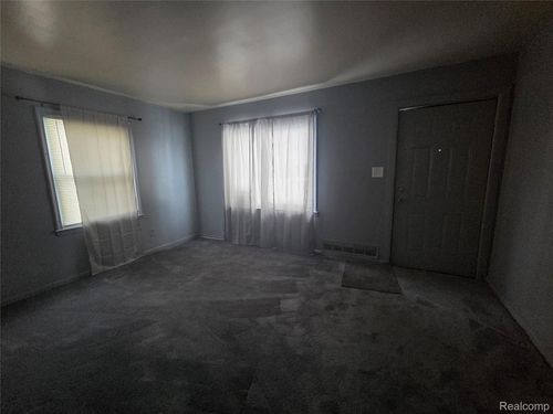 8084 Evergreen Avenue, Detroit, MI, 48228 | Card Image