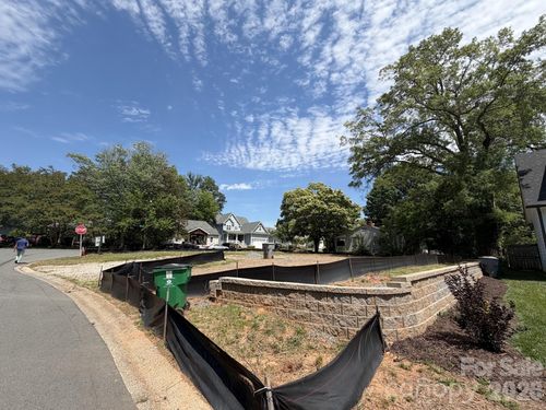 400 Greystone Rd, Charlotte, NC, 28209-1917 | Card Image
