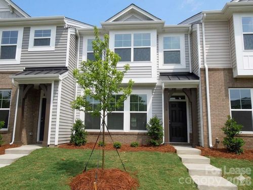 180 W Waterlynn Rd, Mooresville, NC, 28117-8066 | Card Image