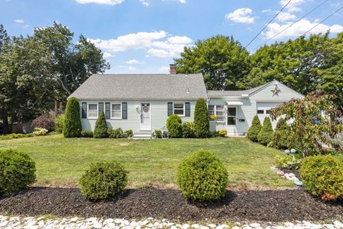 10 Margerie St, Plymouth, MA, 02360-3946 | Card Image