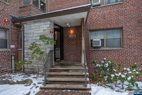 3071 Edwin, Fort Lee, NJ, 07024 | Card Image
