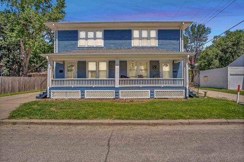 118-116-118 N Walnut St, Newton, KS, 67114-3431 | Card Image