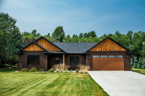 2135 Diamond C Trl, Red Lodge, MT, 59068 | Card Image