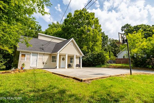 2544 Mentor Rd, Louisville, TN, 37777-3914 | Card Image