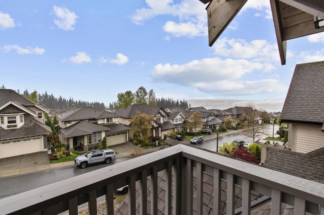 81 Fernway Drive, Home with 3 bedrooms, 2 bathrooms and 3 parking in Port Moody BC | Image 17