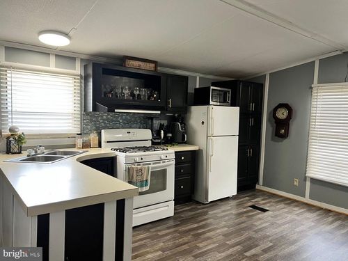 230 Rim Rd, ELIZABETHTOWN, PA, 17022-8770 | Card Image