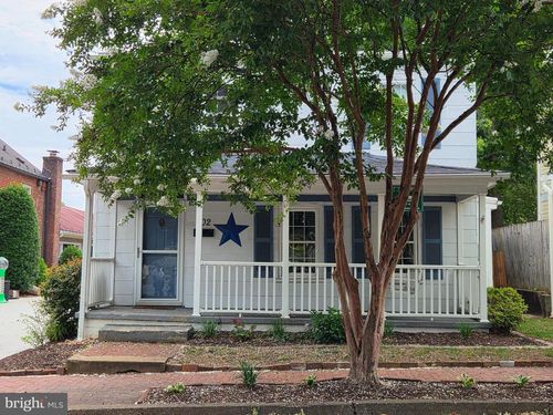 102 Frederick St, FREDERICKSBURG, VA, 22401-6022 | Card Image