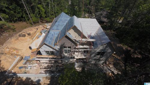 1005 Grey Oaks Vly, PELHAM, AL, 35124-2550 | Card Image