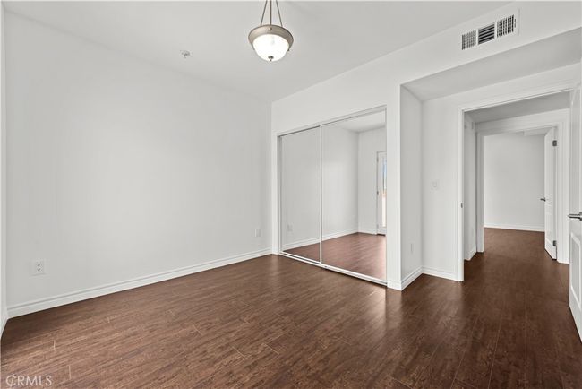 APT-503 - 5633 Carlton Way, Condo with 2 bedrooms, 2 bathrooms and 2 parking in Hollywood CA | Image 17