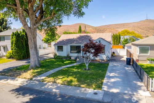 1017 C St Sw, Ephrata, WA, 98823-2024 | Card Image