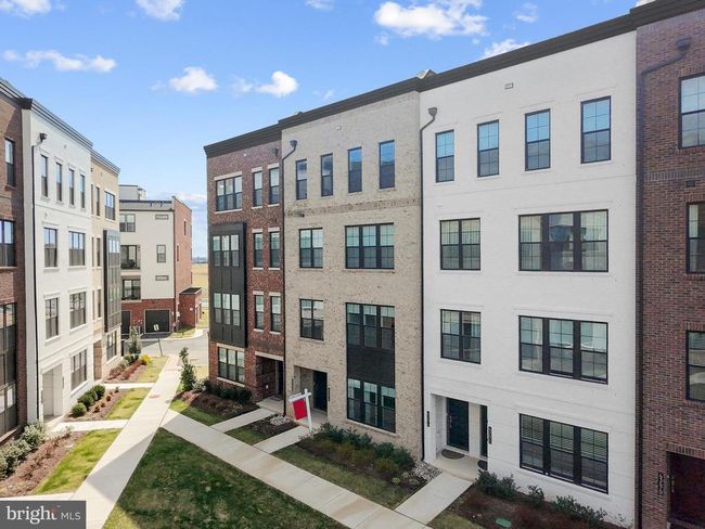 43476 Danville Ter, Condo with 3 bedrooms, 3 bathrooms and null parking in ASHBURN VA | Image 35