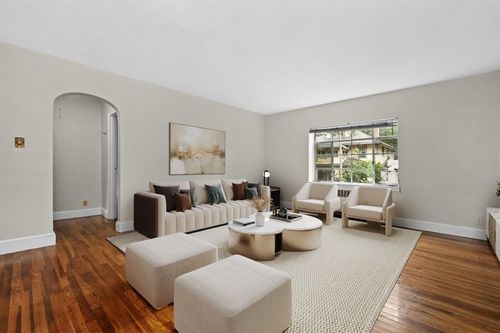 3-40 Stetson St, Brookline, MA, 02446-7137 | Card Image
