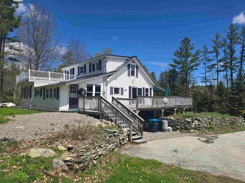 3148 Vt Route 11, Londonderry, VT, 05148-9782 | Card Image
