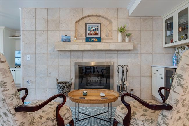 APT-1 - 53 Conanicus Ave, Condo with 2 bedrooms, 2 bathrooms and 2 parking in Jamestown RI | Image 10