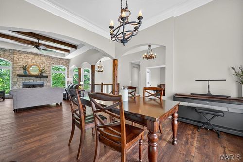 1157 Ironhorse Ct, Wentzville, MO, 63385-4676 | Card Image