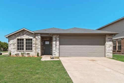 2201 Bradford Pear Dr, Little Elm, TX, 75068-5686 | Card Image