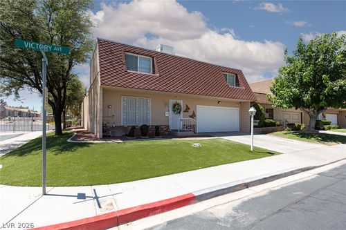 3525 Victory Ave, Las Vegas, NV, 89121-7218 | Card Image