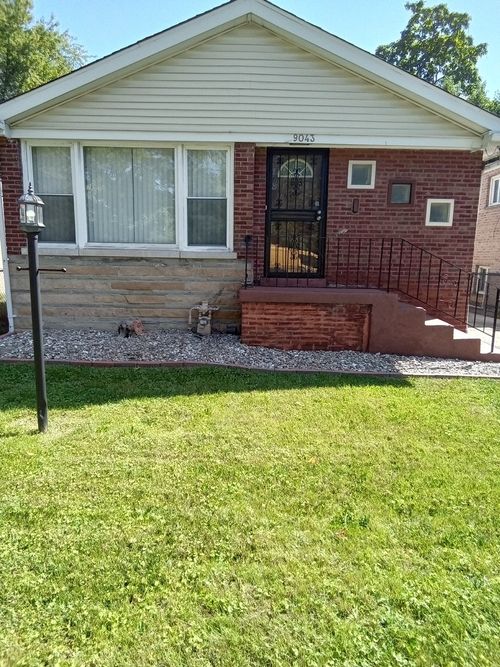 9043 S Drexel Avenue, Chicago, IL, 60619 | Card Image