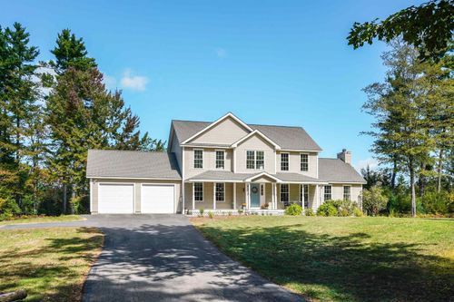 2 Wallace Ln, Mont Vernon, NH, 03057-1117 | Card Image