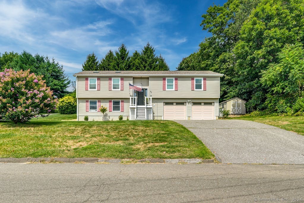 Ford St, Ansonia, CT 06401
