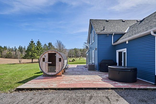 4384 Boundary Rd, Home with 3 bedrooms, 2 bathrooms and 20 parking in Pontypool ON | Image 21