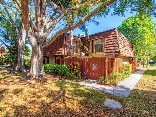 apt-24b-1458 N Lawnwood Cir, Fort Pierce, FL, 34950-4931 | Card Image