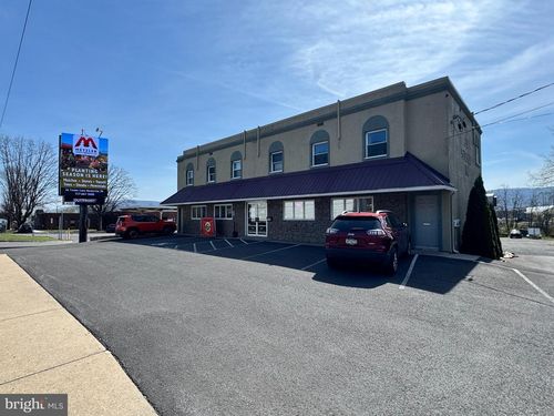 1242 W 4th St, Lewistown, PA, 17044-1911 | Card Image