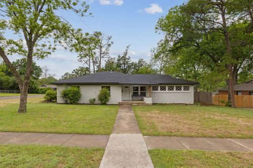 2203 Glenwood Ln, Denton, TX, 76209-2125 | Card Image