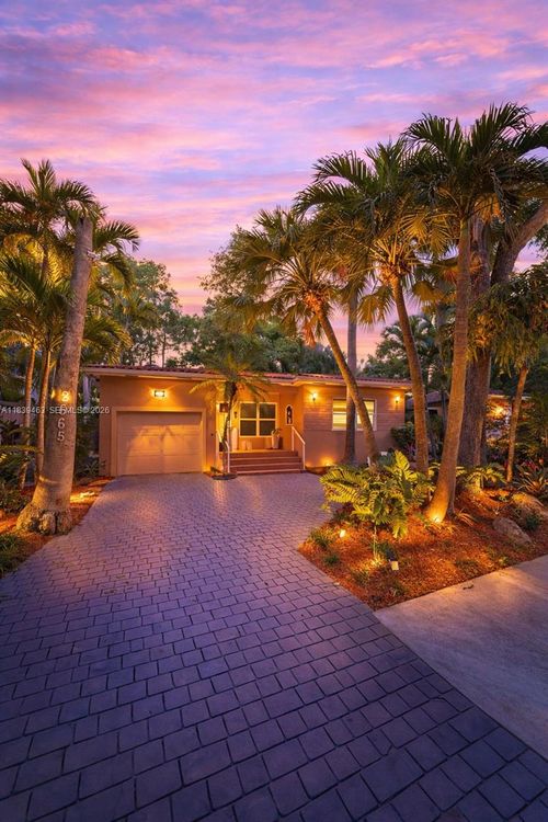 2665 Sw 17th Ave, Miami, FL, 33133-2522 | Card Image