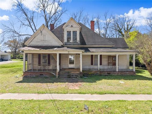 2001 Broad St, Statham, GA, 30666-1712 | Card Image